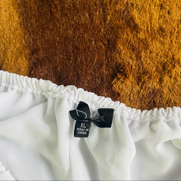 SOLD ✨ White Off the Shoulder Bell Sleeve Crop Top - Picture 2 of 5